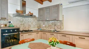 Beautiful Home In Augusta - Image 2
