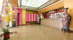 Day Chen Hotel - Image 3