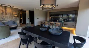 At Home Alonso - Image 3