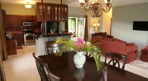 Royale Manor - Image 5