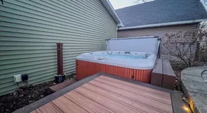 3Bed 2Bath Outdoor Oasis, Fenced Yard, HOT TUB! - Image 5