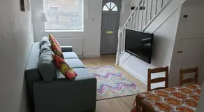 The Se18 Stylish Family House - Image 2