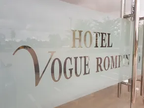 Hotel Vogue Rompin - Image 4