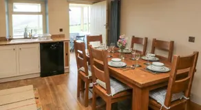 Stone & Fleece Cottage - Image 4