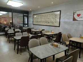 City Garden Hotel - Image 2