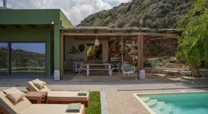 Oliva Emerald Eco - Secluded Off-Grid Vineyard Villa - Image 3