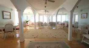 Wades Point Inn on the Bay - Image 4