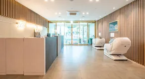 Hotel Zinc - Image 2