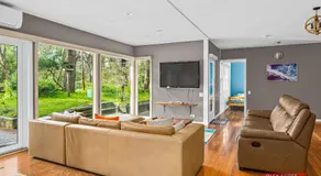 SERENITY NOW 2-6 GUESTS NO LINEN PROVIDED - Image 3