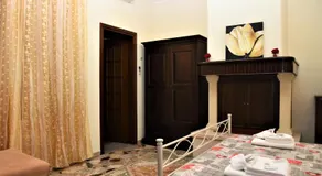La Rosa Antica - Image 2