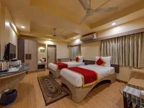 Hotel Surya International - Image 2