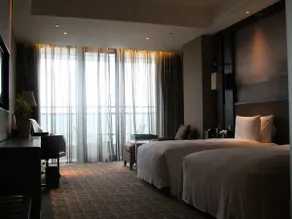 Kaihua International Hotel - Image 4