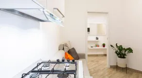 Yellow Line Apartment - Image 4