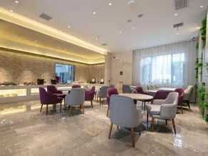 Lavande Hotel Jingzhou Yangtze University - Image 3
