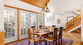 The Lodge, 'North Woods' style, boutique Galena Getaway! - Image 3