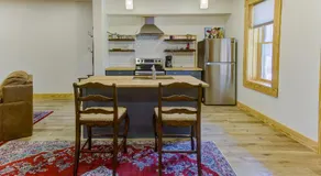 Historic Upscale Loft in Downtown Vicksburg! - Image 5