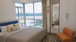 Elegant Stay by the Ganges - Image 2