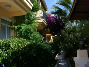 Canada Hotel & Bungalows - Image 5