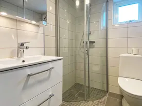 4 person holiday home in FÄRJESTADEN - Image 3