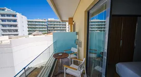 Island Boutique Hotel - Image 5