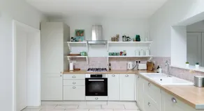 Newly refurbished House sleeps 5 - Image 5