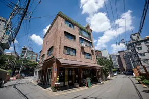 Hapjeong Station Exit 7, 5 minute walk, 3 rooms - Image 5
