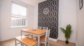 Modern 3 Bedroom House in Rugby town centre, Super fast WiFi - Image 5