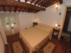 Stilvolles Stadthaus in Capannori - Image 4