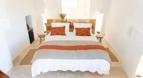 Unique guest room in the heart of Provence "The Secret of the Stones" - Image 2