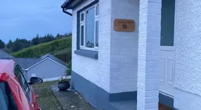 Private 3 bedroom house ideal for family & friends - Image 3