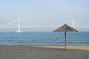 Seasee Guesthouse - Image 1