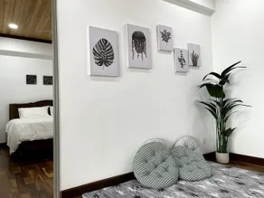 The Venus - Spacious Wooden TOP Floor Apartment - Image 2
