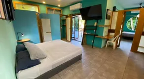 Lote 44 Guesthouse - Image 2