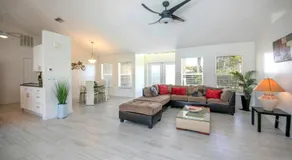 !NEW! Villa Surfside - Image 3