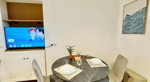 Stylish private-entrance studio with bath and shower near Nijmegen Centre and Arnhem Zuid - Image 4