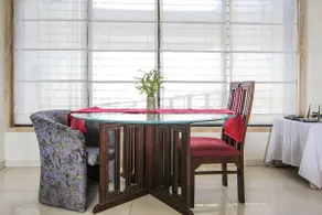 Spacious 1BD at Worli Seaface - Image 3