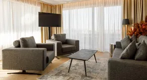 Qosmo Brasov Hotel - Image 3