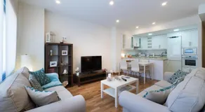 Holidays & Home Malaga Centro MariaZambrano- Parking Gratis - Image 2