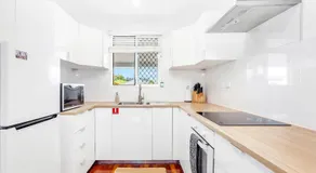 Beachfront Retreat Yeppoon - Image 4