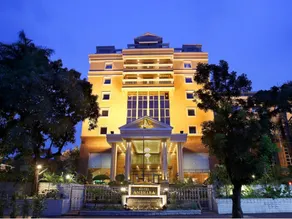 Ambhara Hotel Jakarta - Image 2