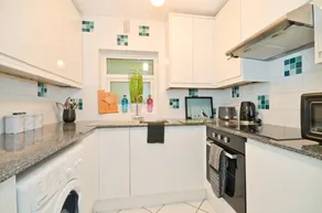 Ardmore House - Image 3