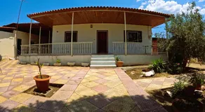 Meraki House Kalamaki - Image 5