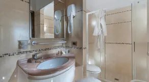 Hotel Gambrinus - Valentini Family Village - Image 2