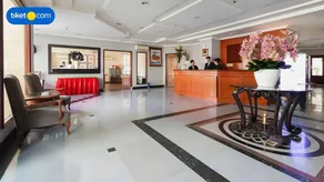 Travellers Suites Serviced Apartments - Image 4