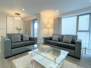 Spectacular 2 Bedroom Apartment in Great Location - Image 2