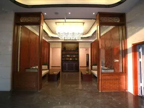 Phoenix Lake Hotel - Image 5