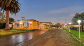 Bushmans Motor Inn - Image 2