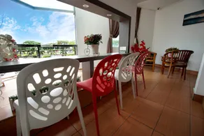 Pavilion Inn - Image 3