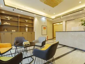Yiyun International Hotel Apartment - Image 2
