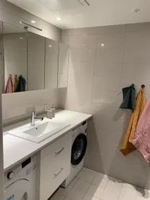 New, Nice and Cosy Flat 10 mins drive to Airport - Image 5